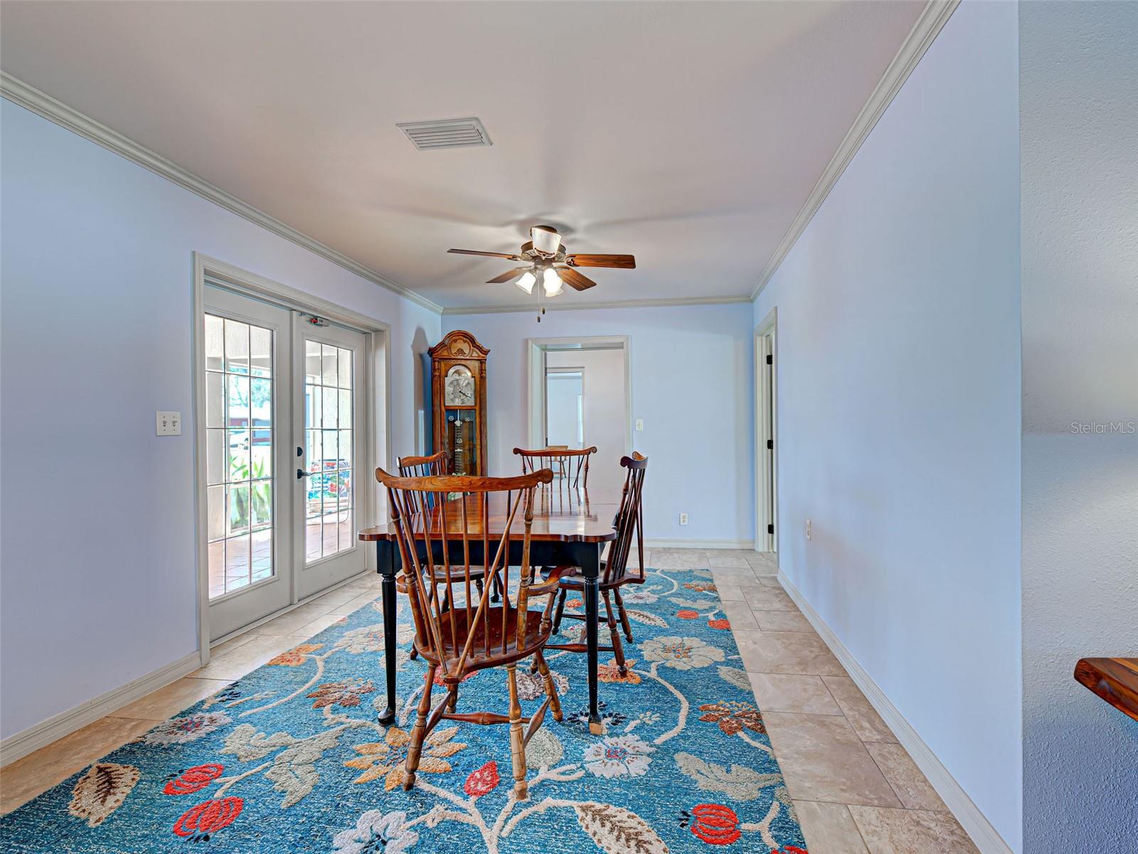 Image 15 of 73 For 1605 Manor Road