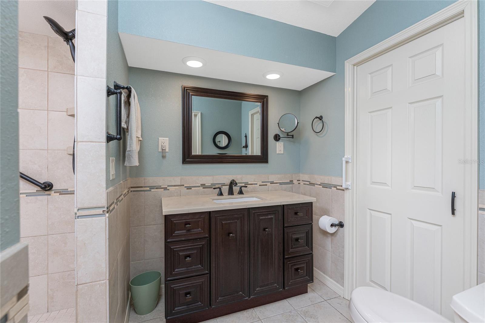Image 19 of 56 For 867 Cascade Court