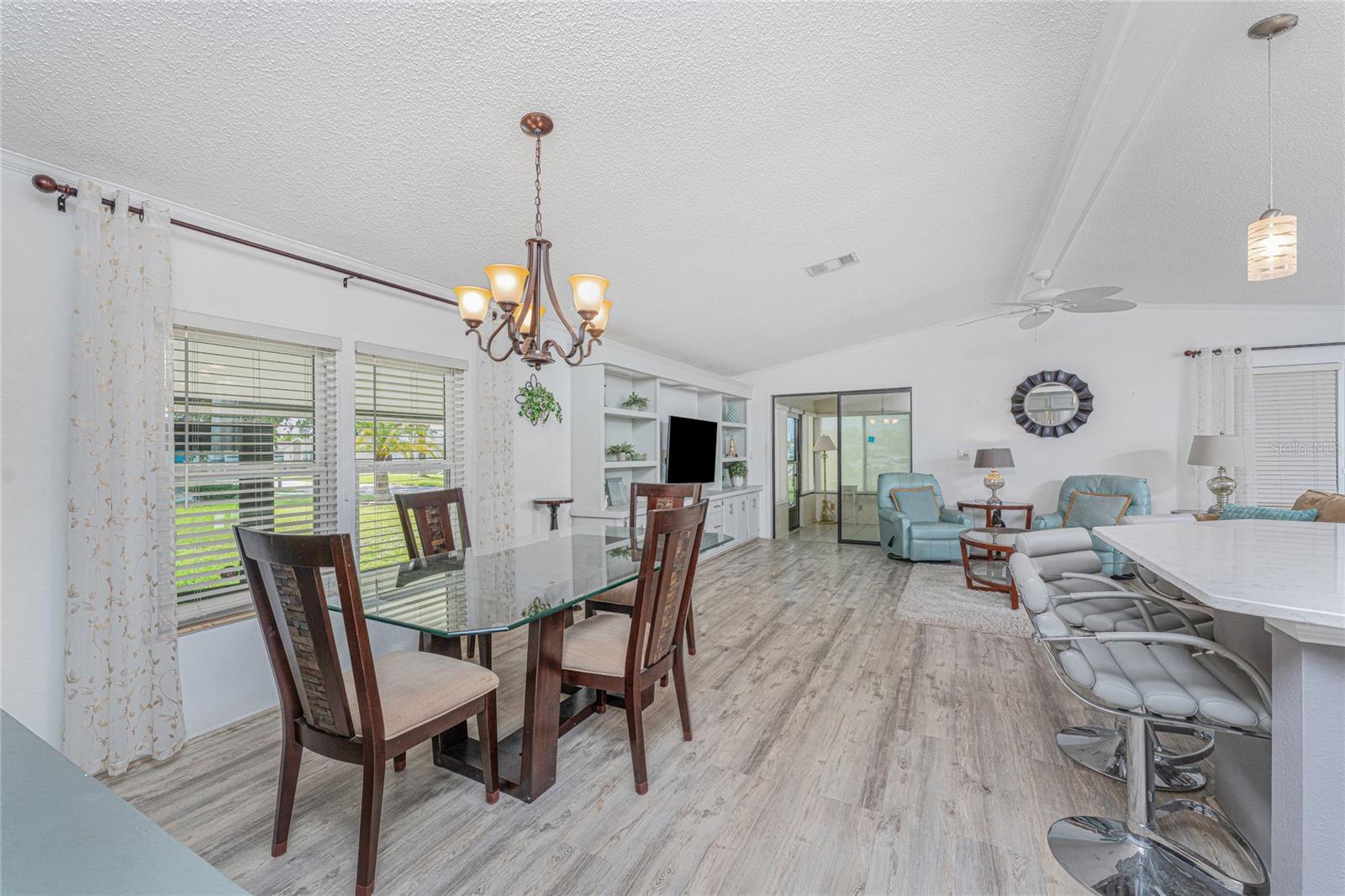 Image 4 of 56 For 867 Cascade Court