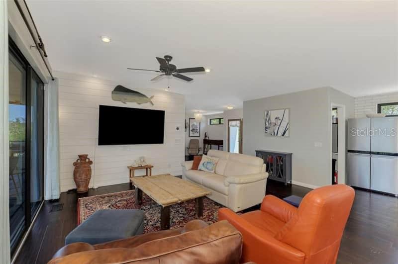 Image 10 of 69 For 760 Oxford Drive