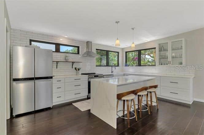 Image 13 of 69 For 760 Oxford Drive