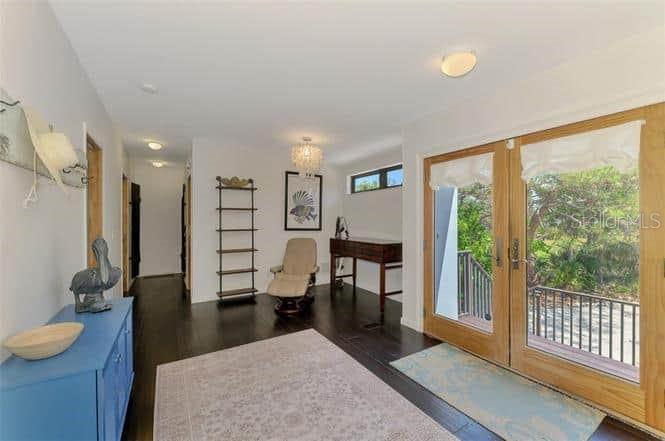 Image 6 of 69 For 760 Oxford Drive