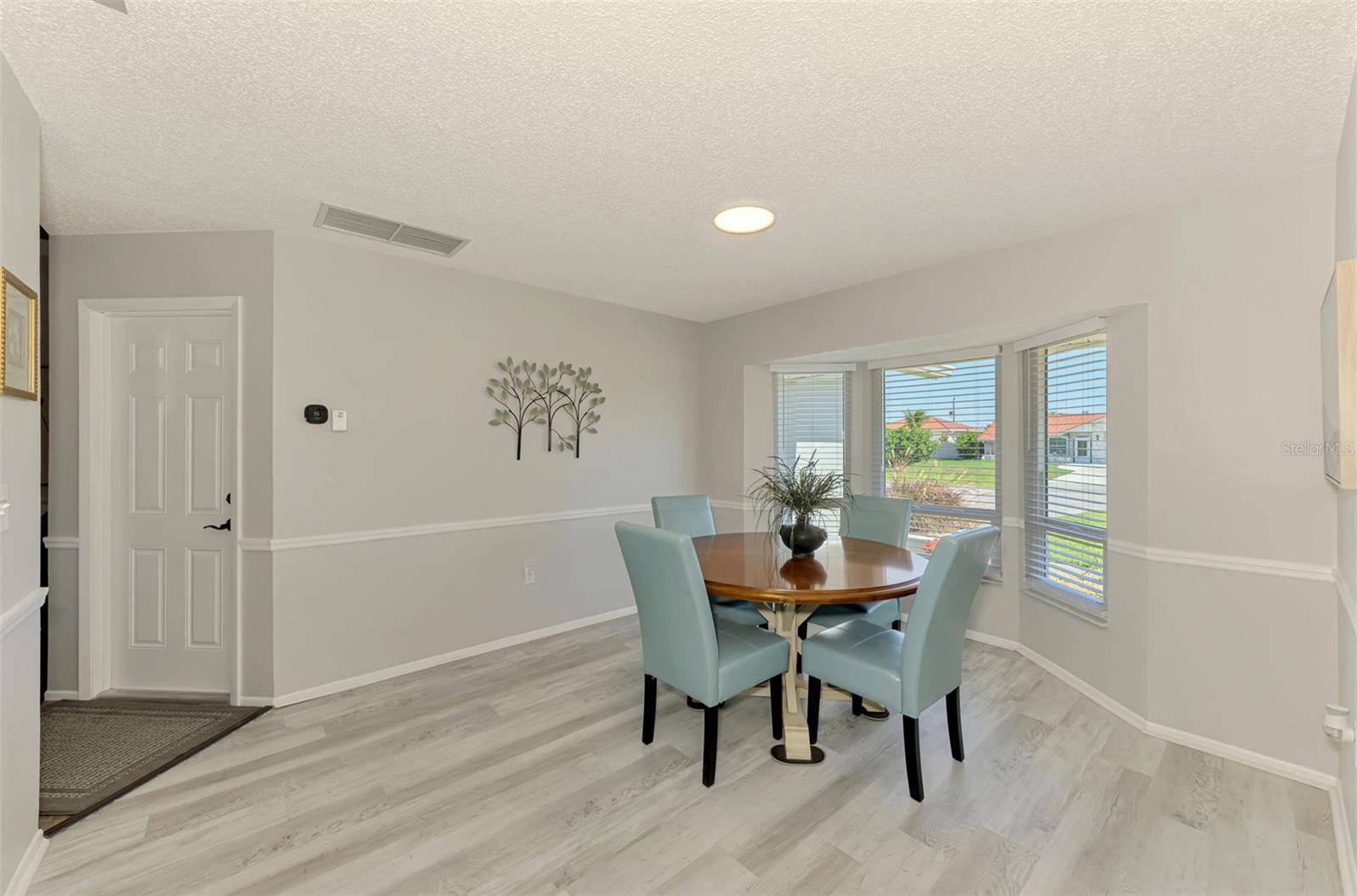 Image 11 of 63 For 9869 Gulfstream Boulevard