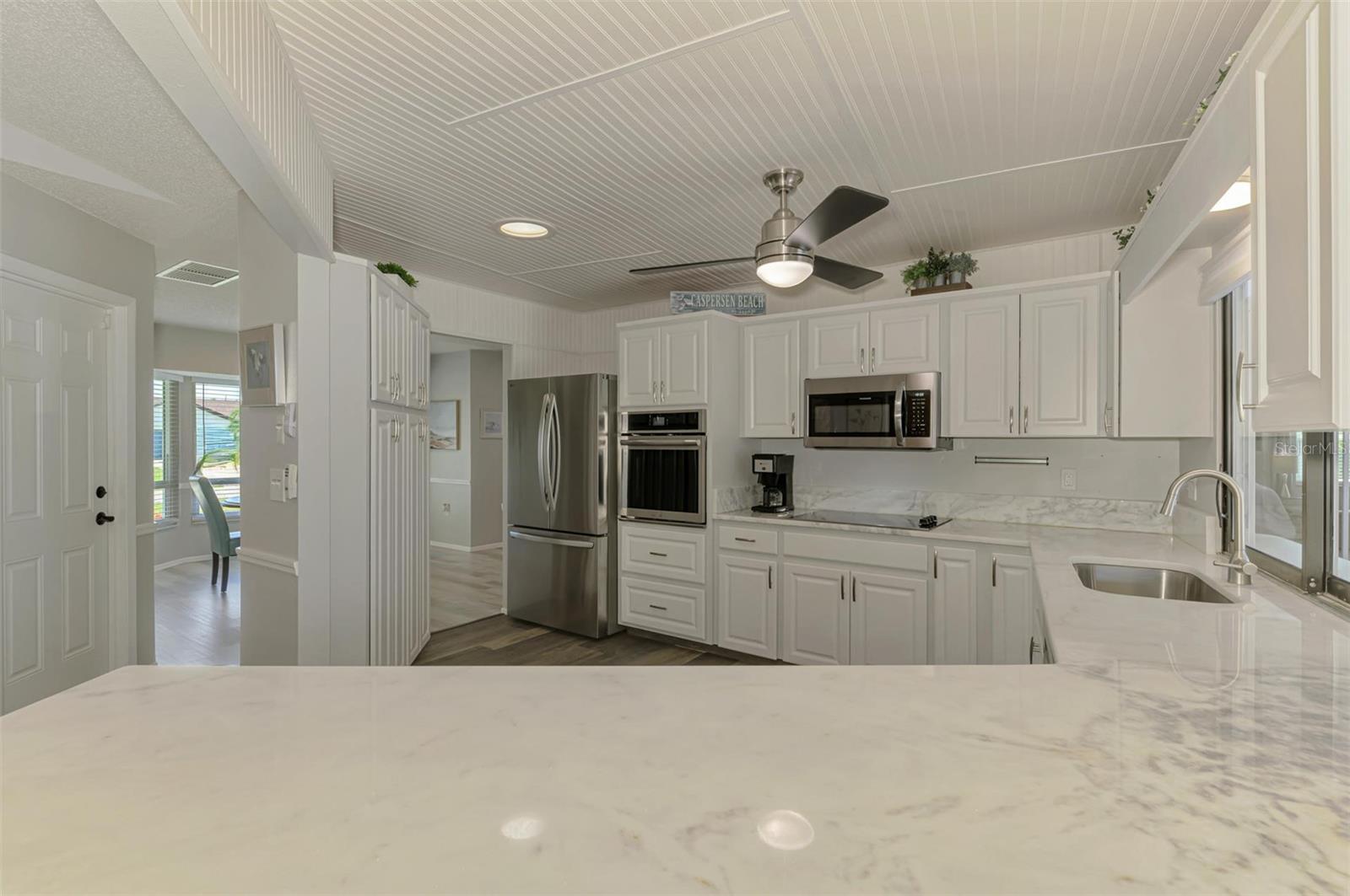 Image 28 of 63 For 9869 Gulfstream Boulevard