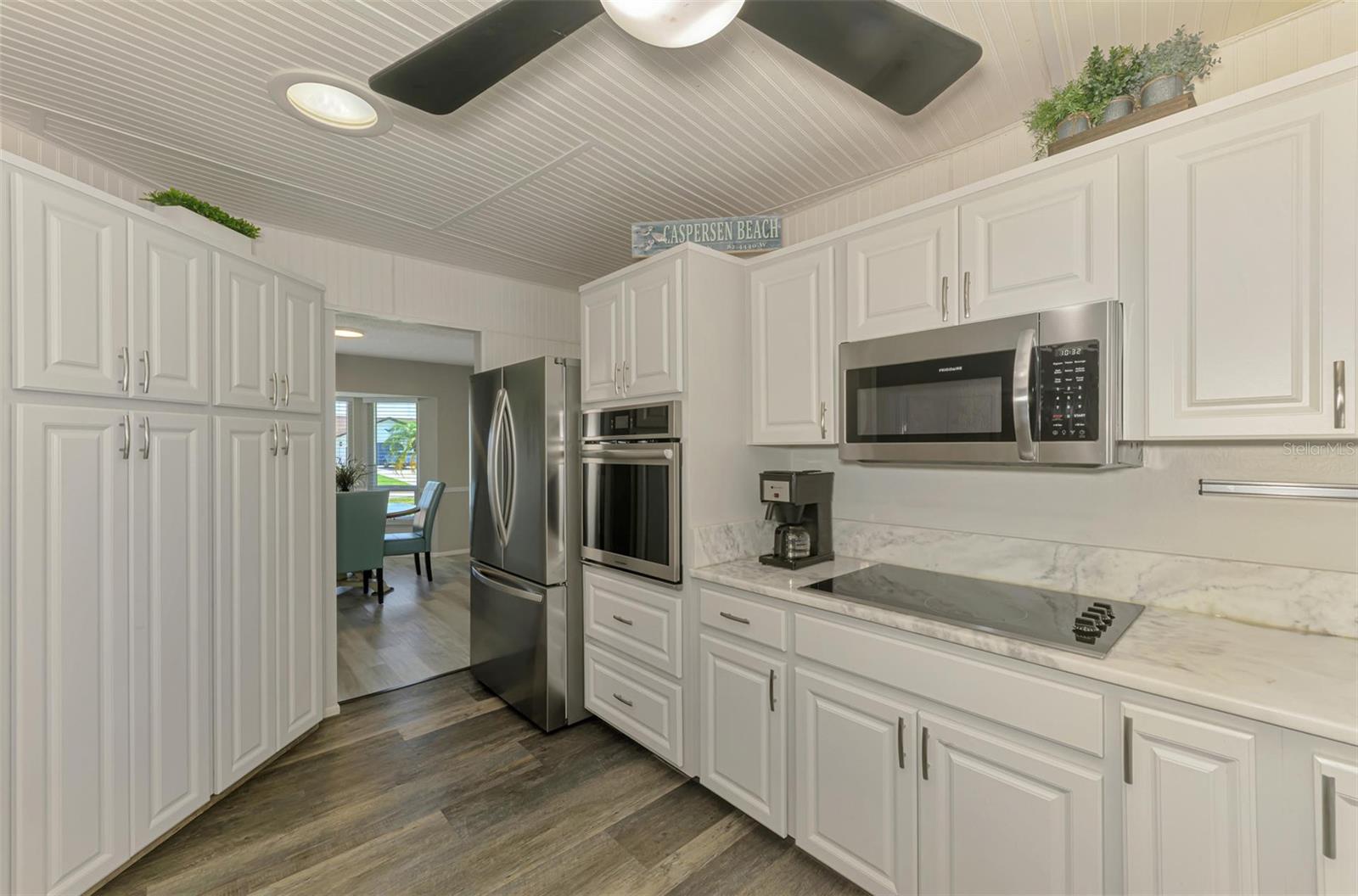 Image 30 of 63 For 9869 Gulfstream Boulevard