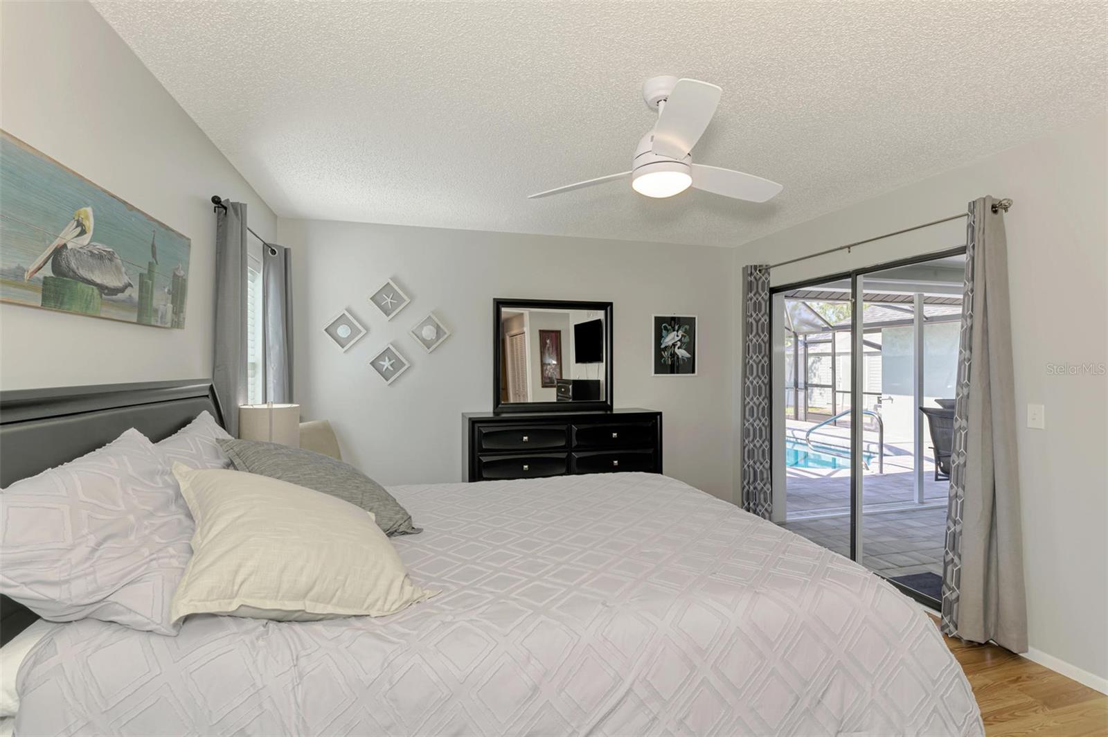 Image 36 of 63 For 9869 Gulfstream Boulevard