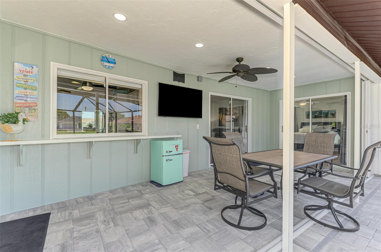 Image 48 of 63 For 9869 Gulfstream Boulevard