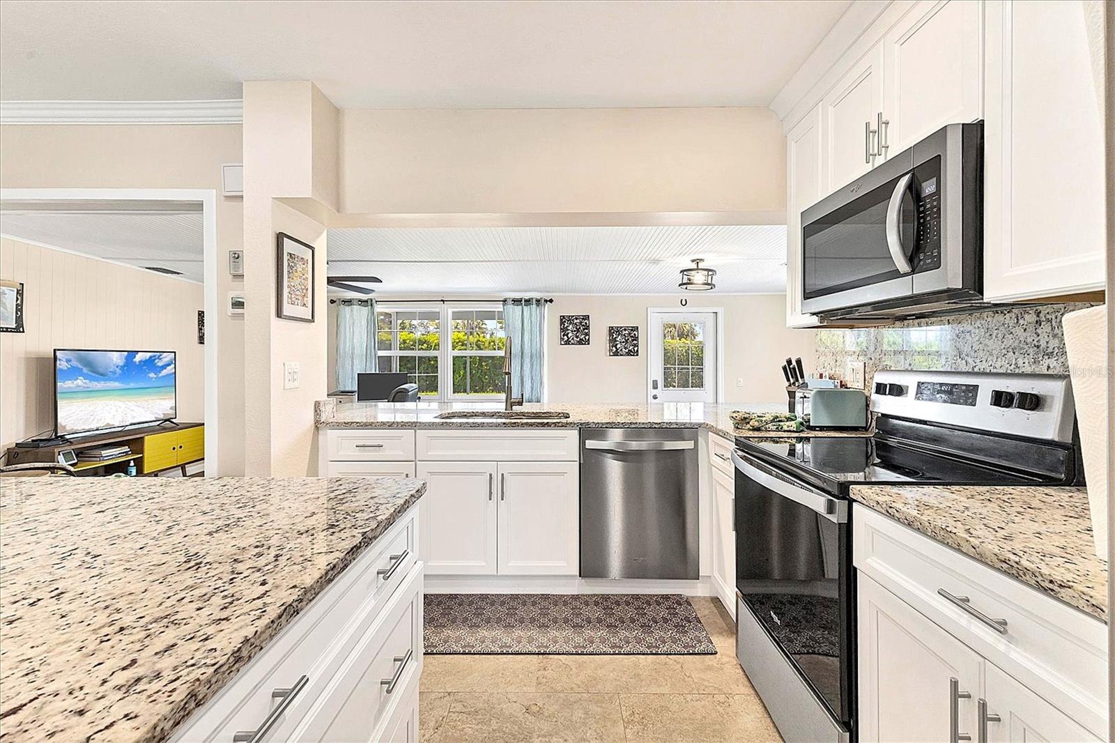 Image 15 of 48 For 305 Wentworth Circle