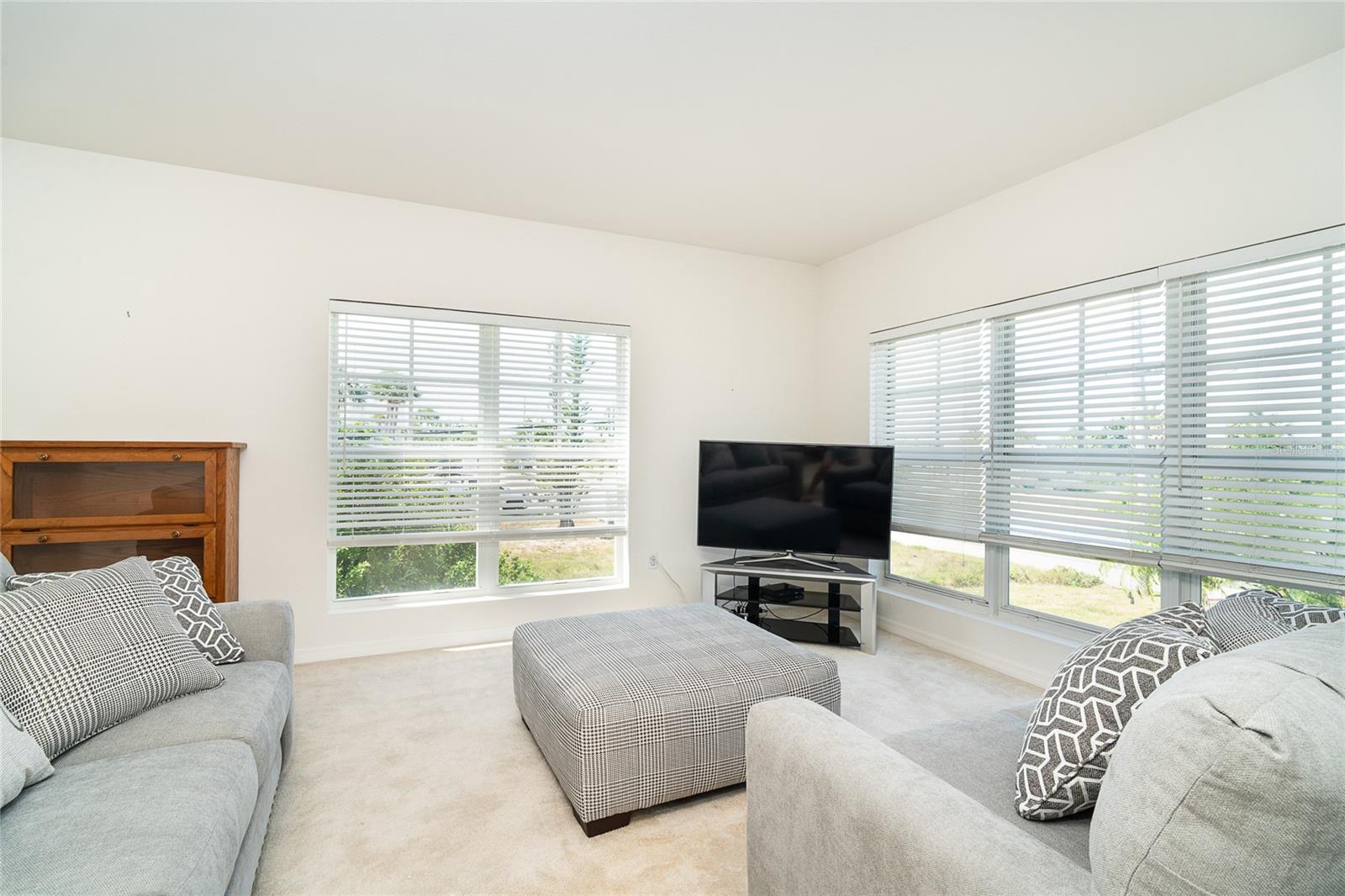 Image 13 of 43 For 3929 Cape Haze Drive 101