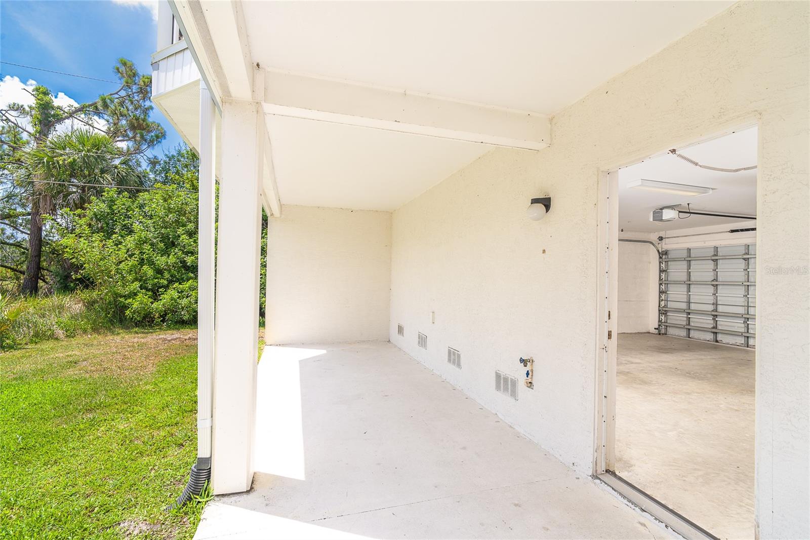 Image 36 of 43 For 3929 Cape Haze Drive 101