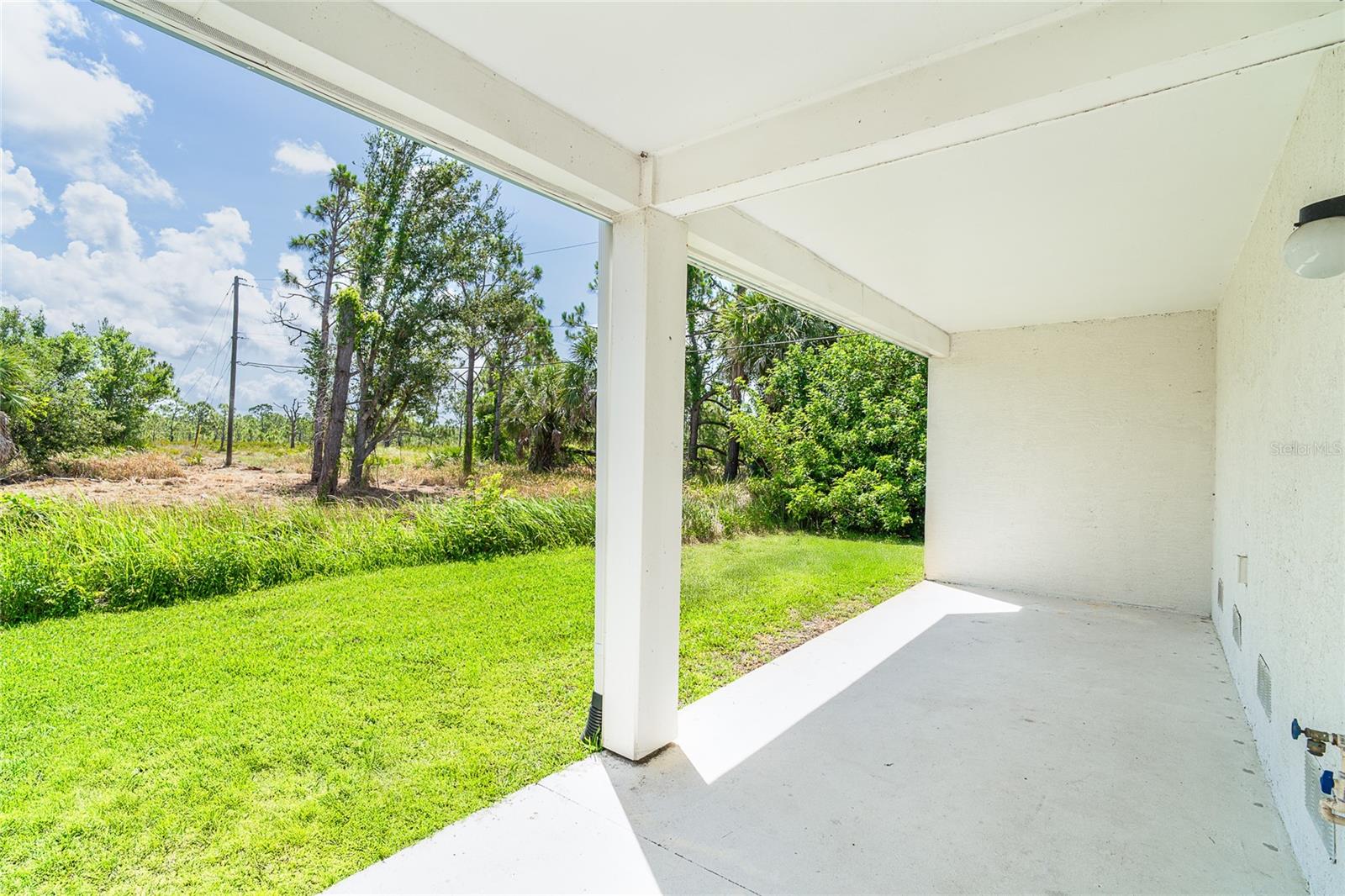 Image 37 of 43 For 3929 Cape Haze Drive 101