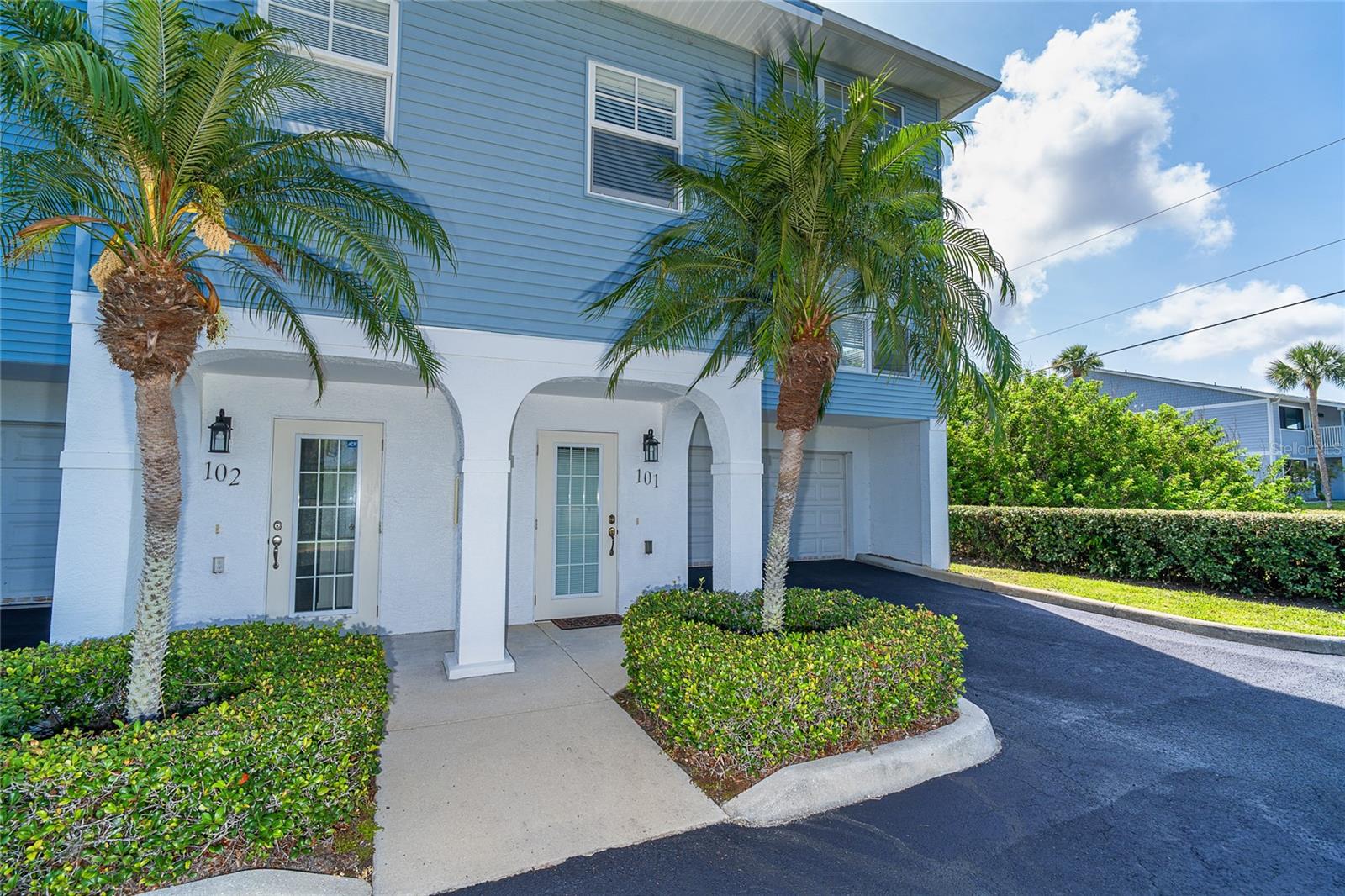Image 4 of 43 For 3929 Cape Haze Drive 101