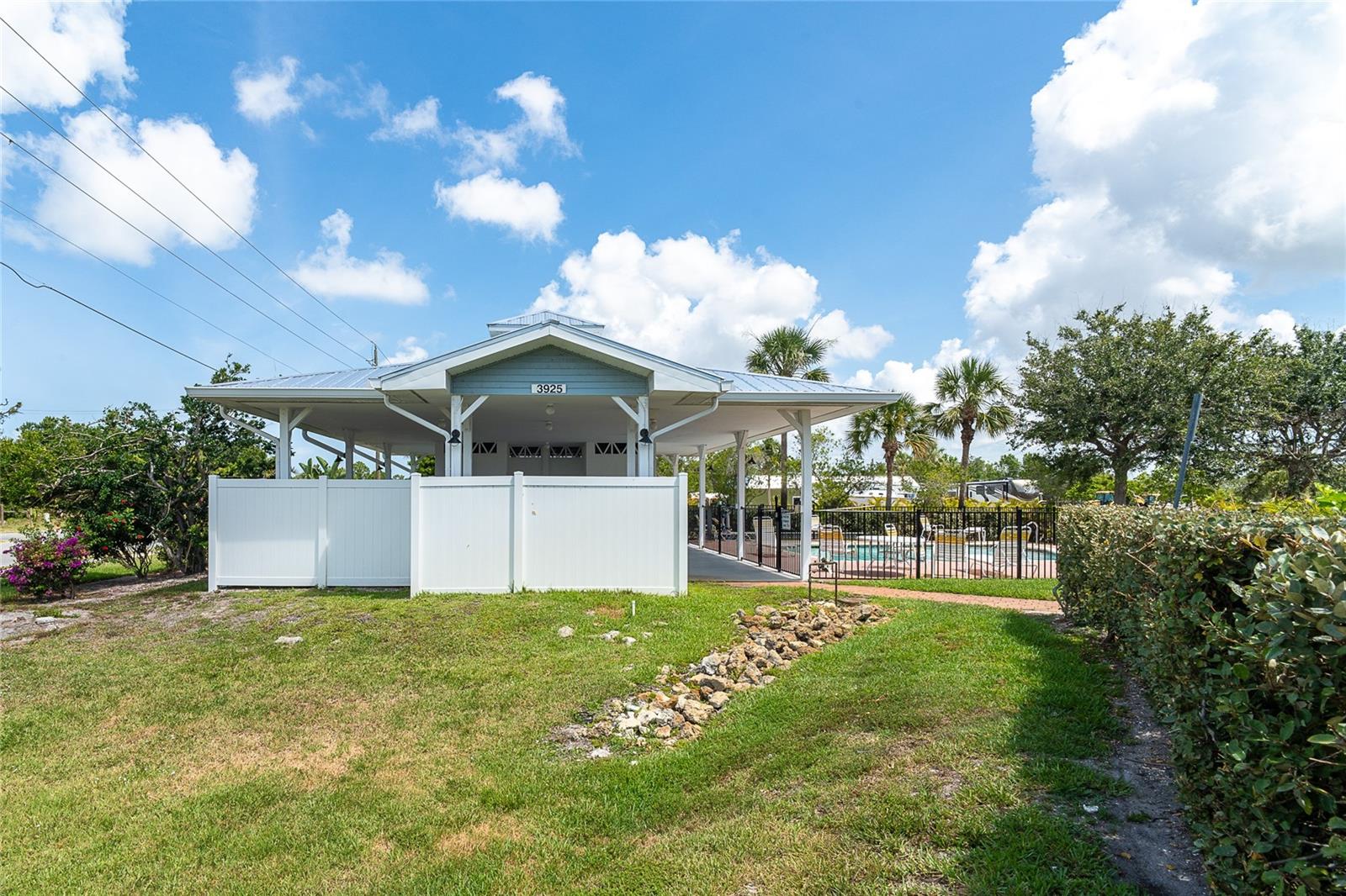 Image 40 of 43 For 3929 Cape Haze Drive 101