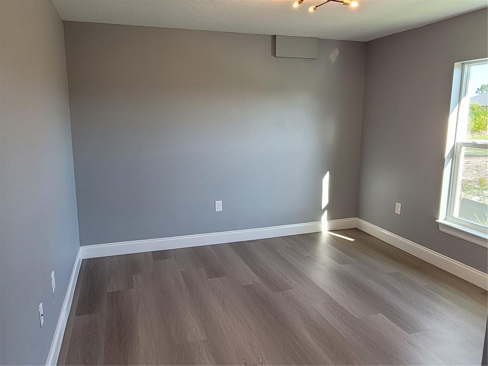 Image 15 of 21 For 8351 Agate Street