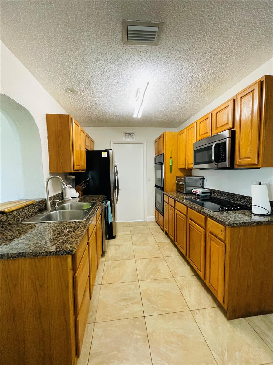 Image 3 of 17 For 18310 Burkholder Circle