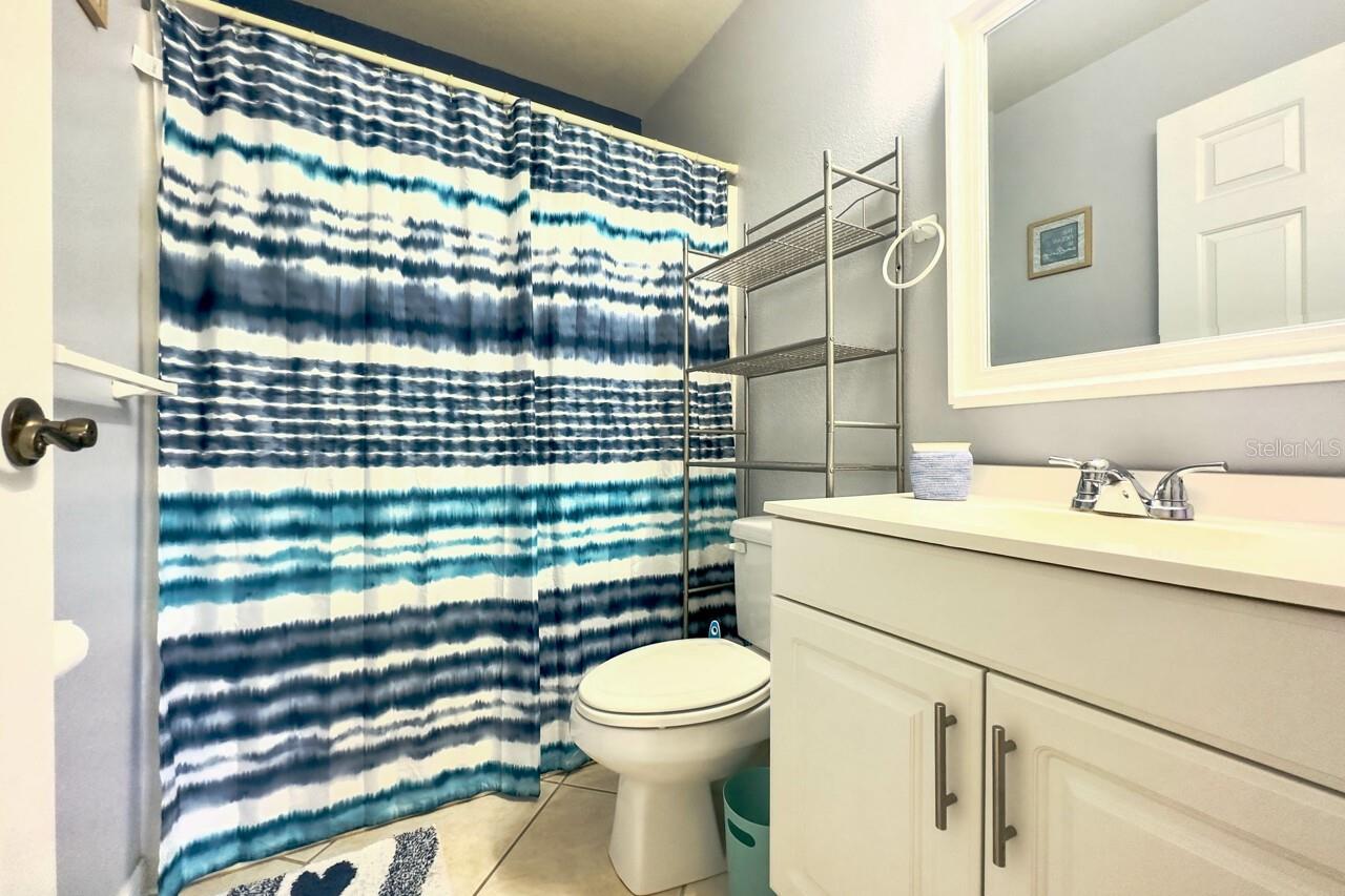 Image 6 of 27 For 186 Rotonda Boulevard W 186a