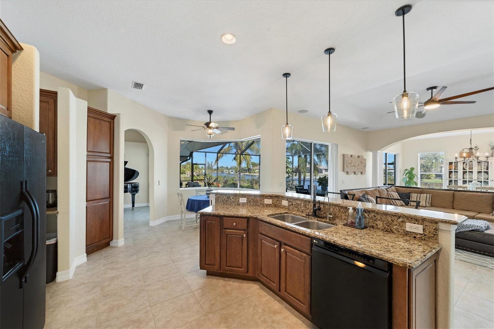 Image 11 of 44 For 15390 Ancel Circle