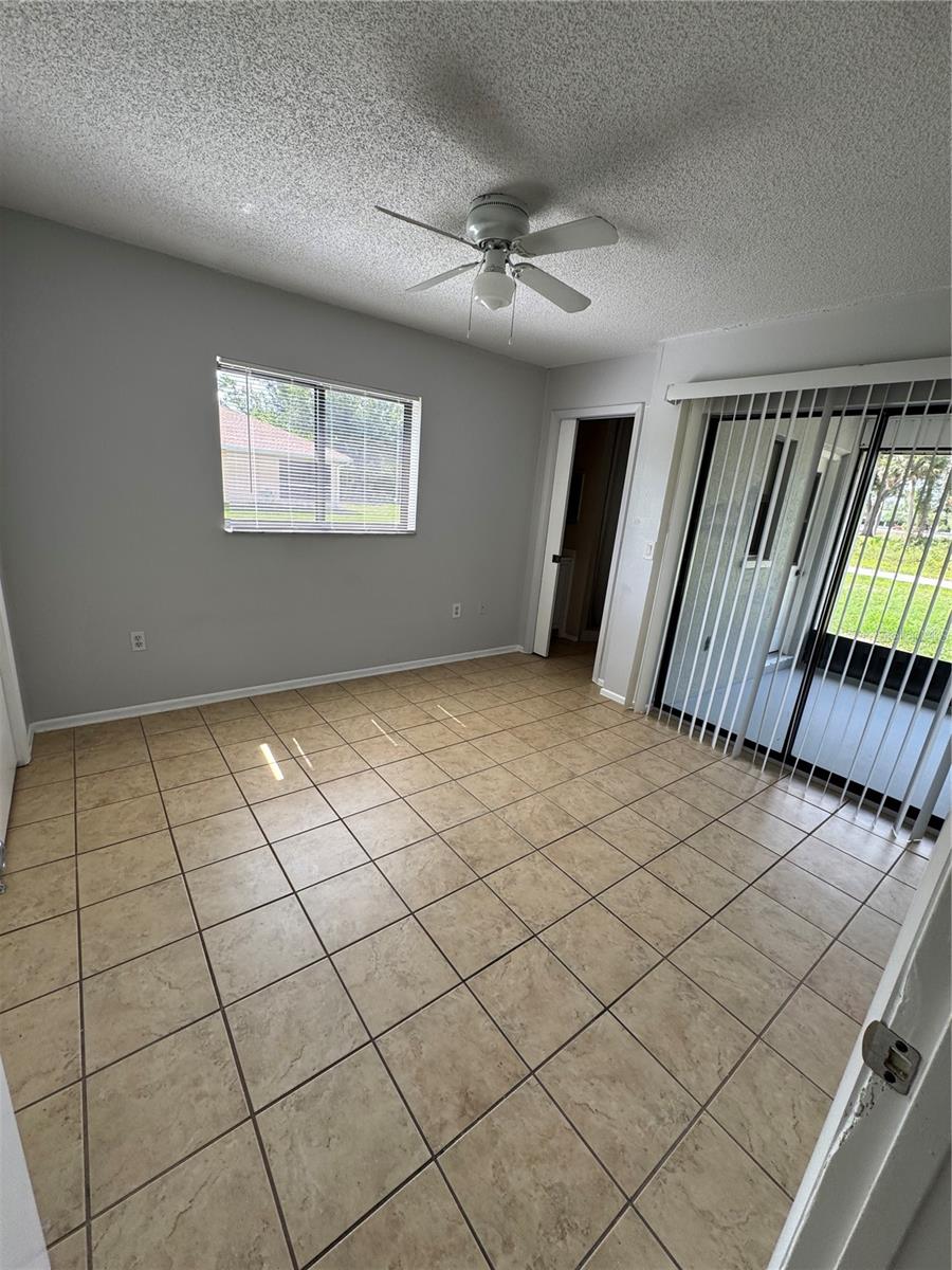 Image 3 of 10 For 9279 Tacoma Avenue A
