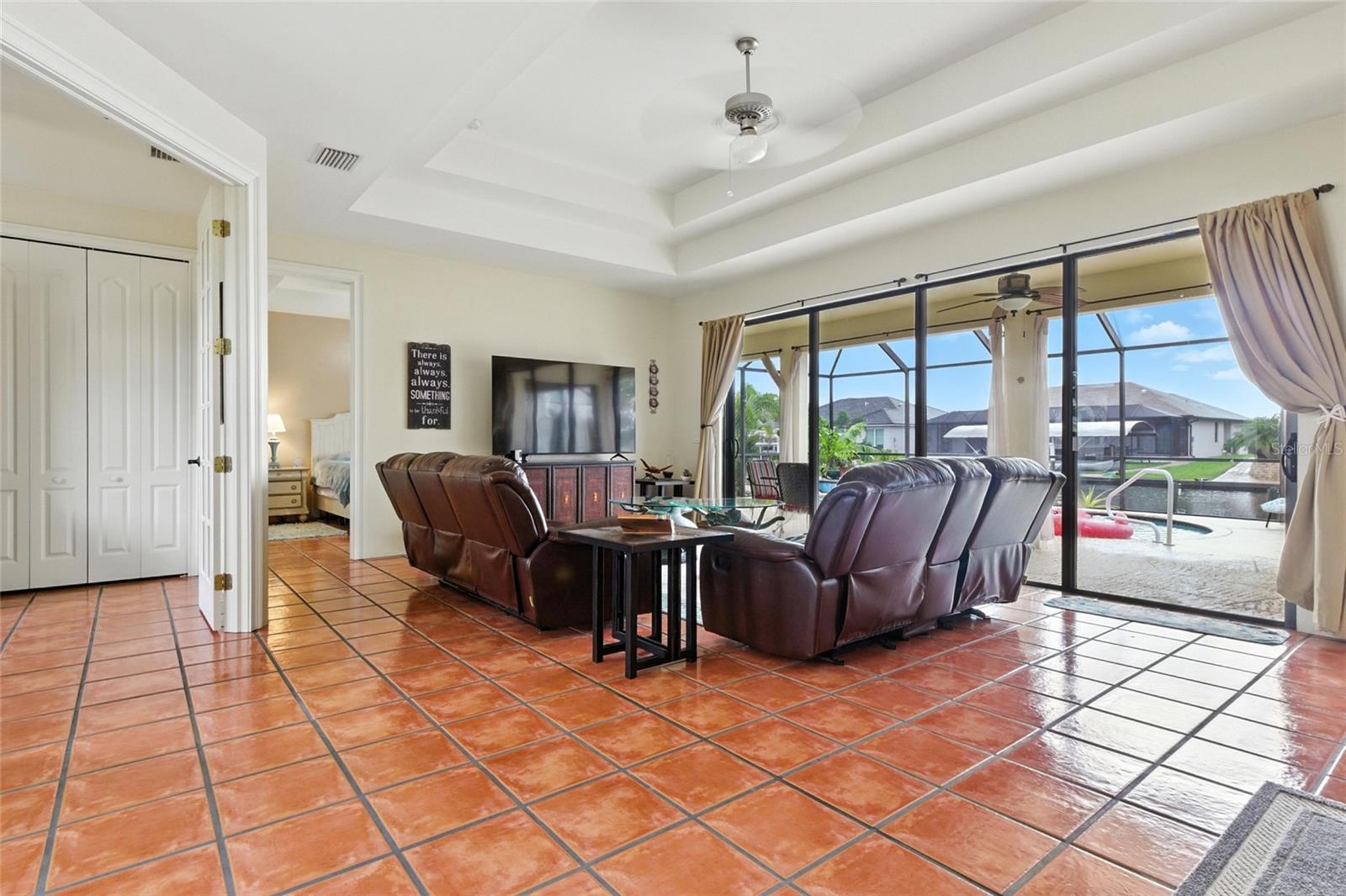 Image 14 of 57 For 9402 Migue Circle