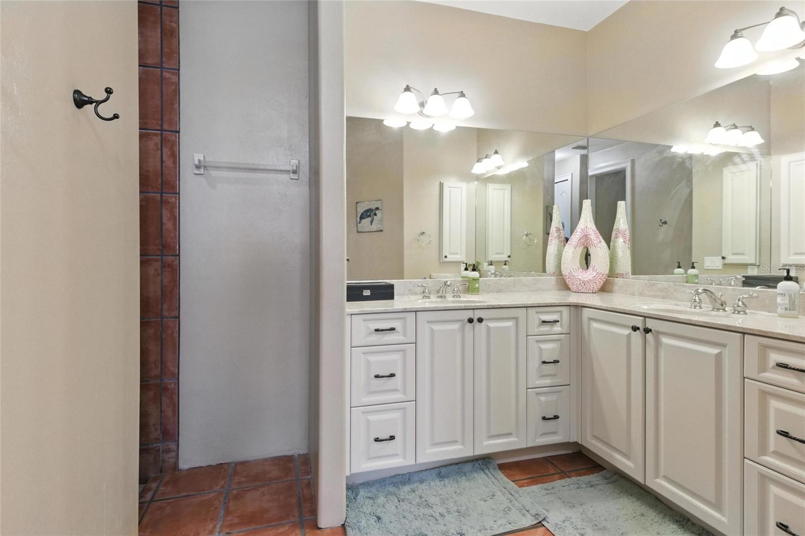 Image 33 of 57 For 9402 Migue Circle