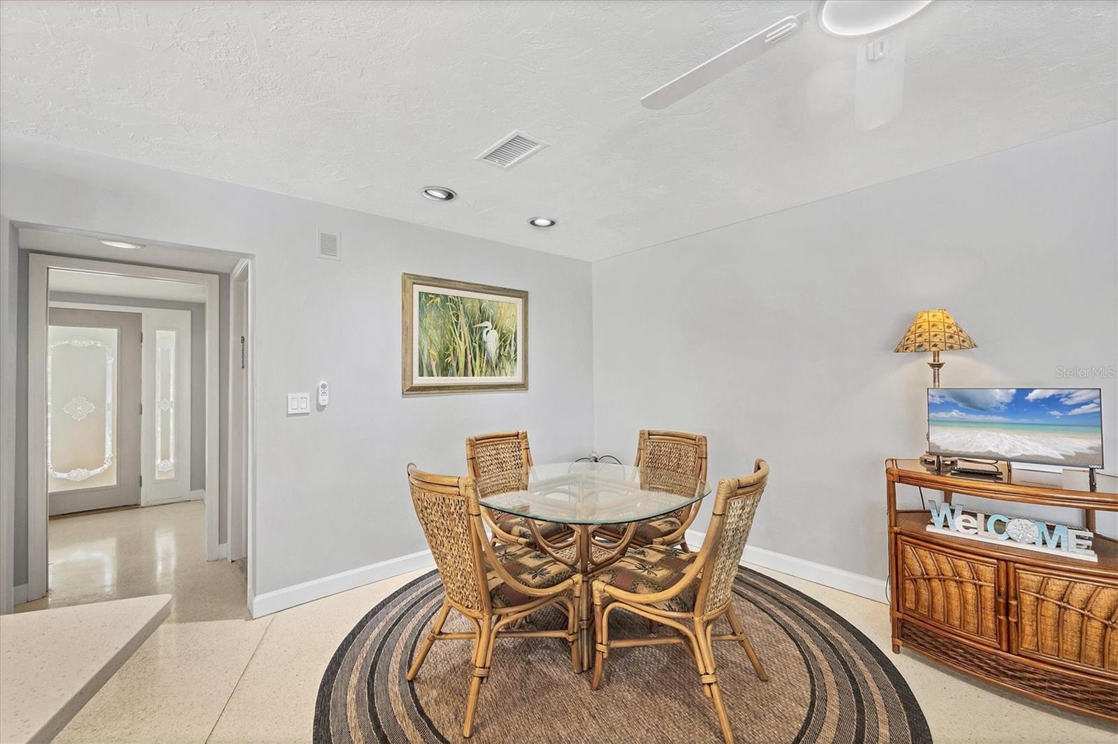 Image 22 of 50 For 500 Green Dolphin Drive S