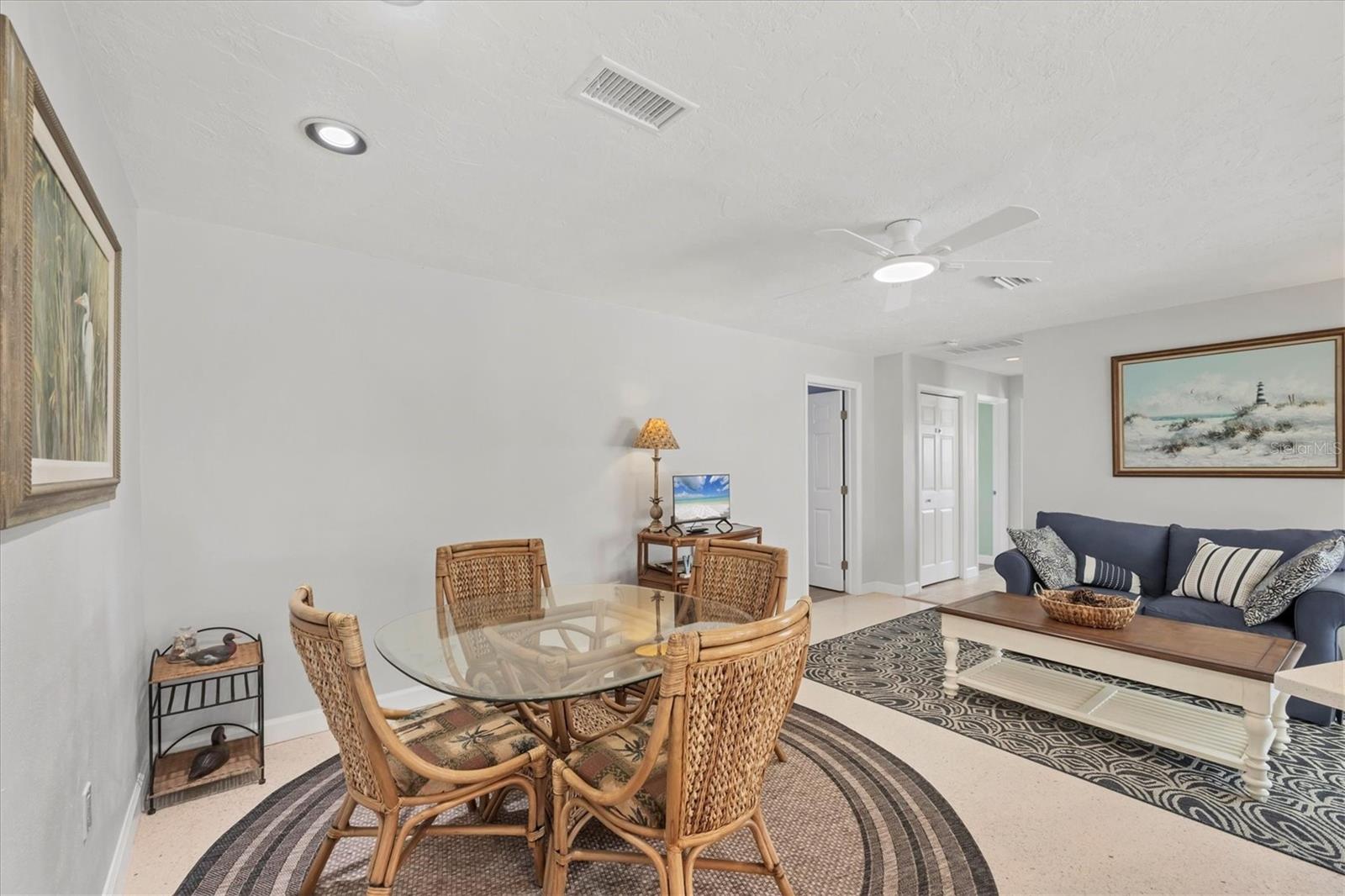 Image 23 of 50 For 500 Green Dolphin Drive S