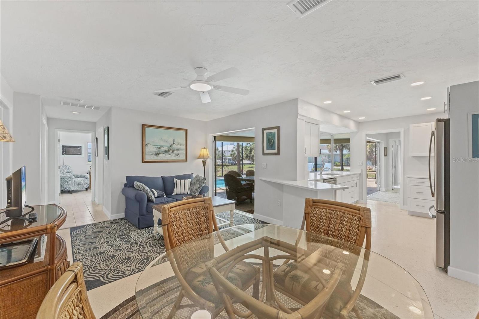Image 24 of 50 For 500 Green Dolphin Drive S