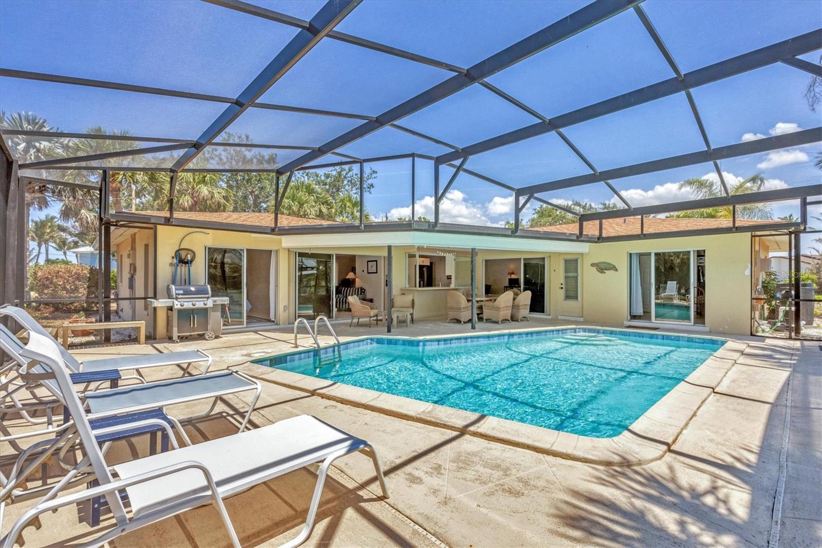 Image 44 of 50 For 500 Green Dolphin Drive S