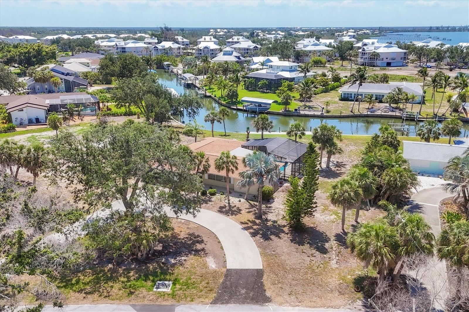 Image 6 of 50 For 500 Green Dolphin Drive S