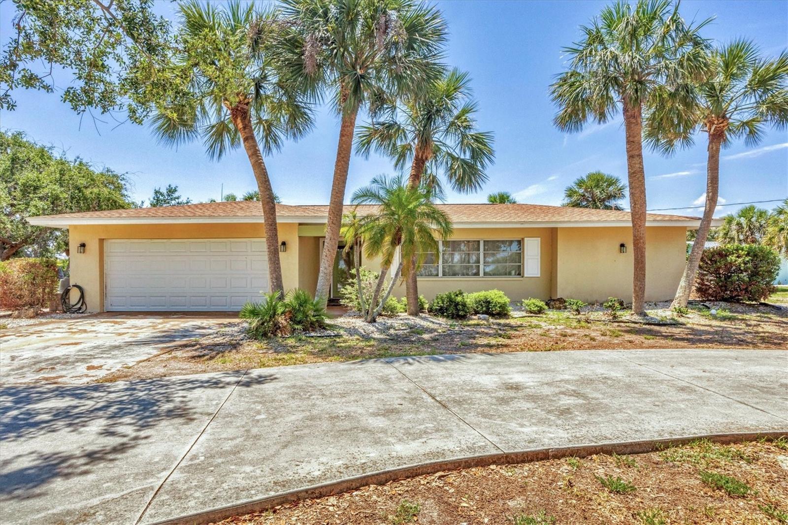 Image 9 of 50 For 500 Green Dolphin Drive S