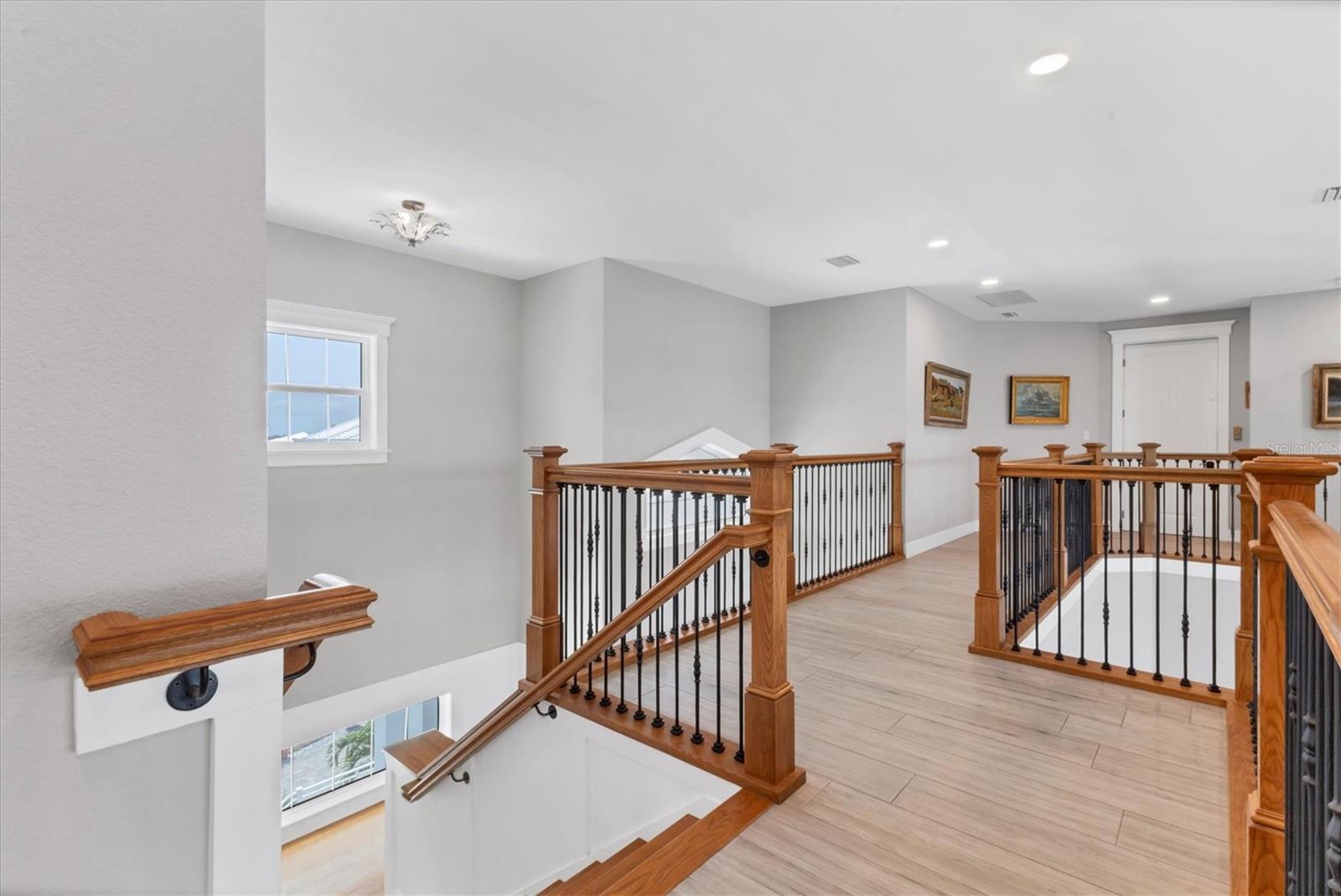 Image 32 of 60 For 565 Green Dolphin Drive S