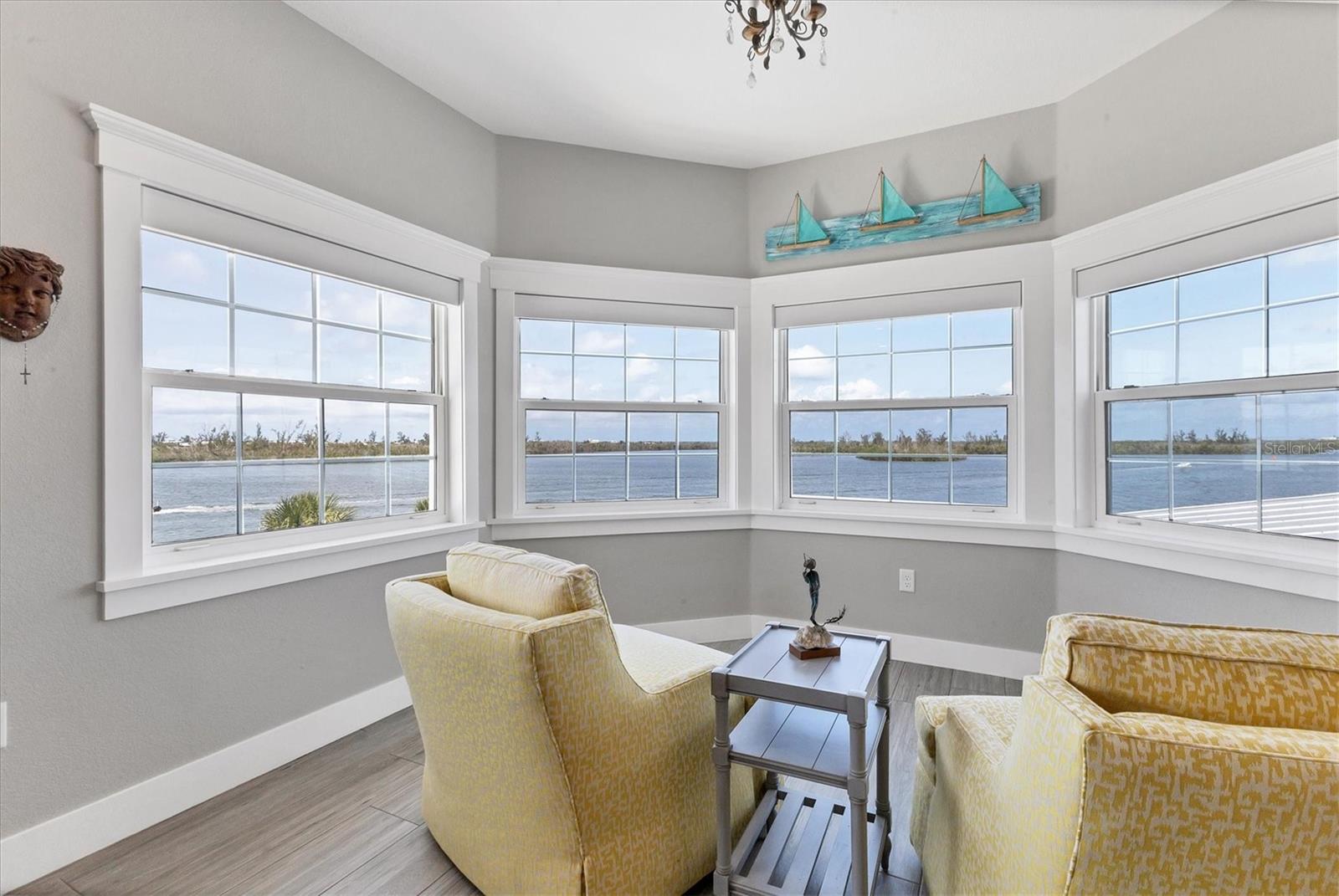 Image 34 of 60 For 565 Green Dolphin Drive S