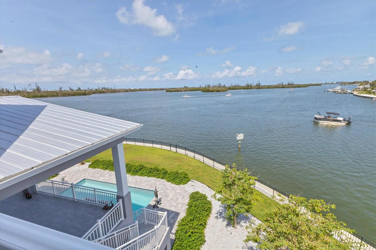 Image 44 of 60 For 565 Green Dolphin Drive S