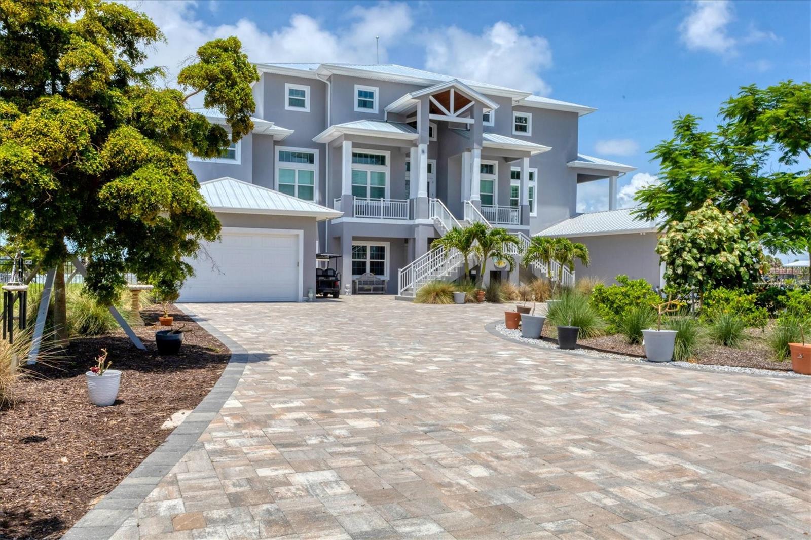 Image 9 of 60 For 565 Green Dolphin Drive S