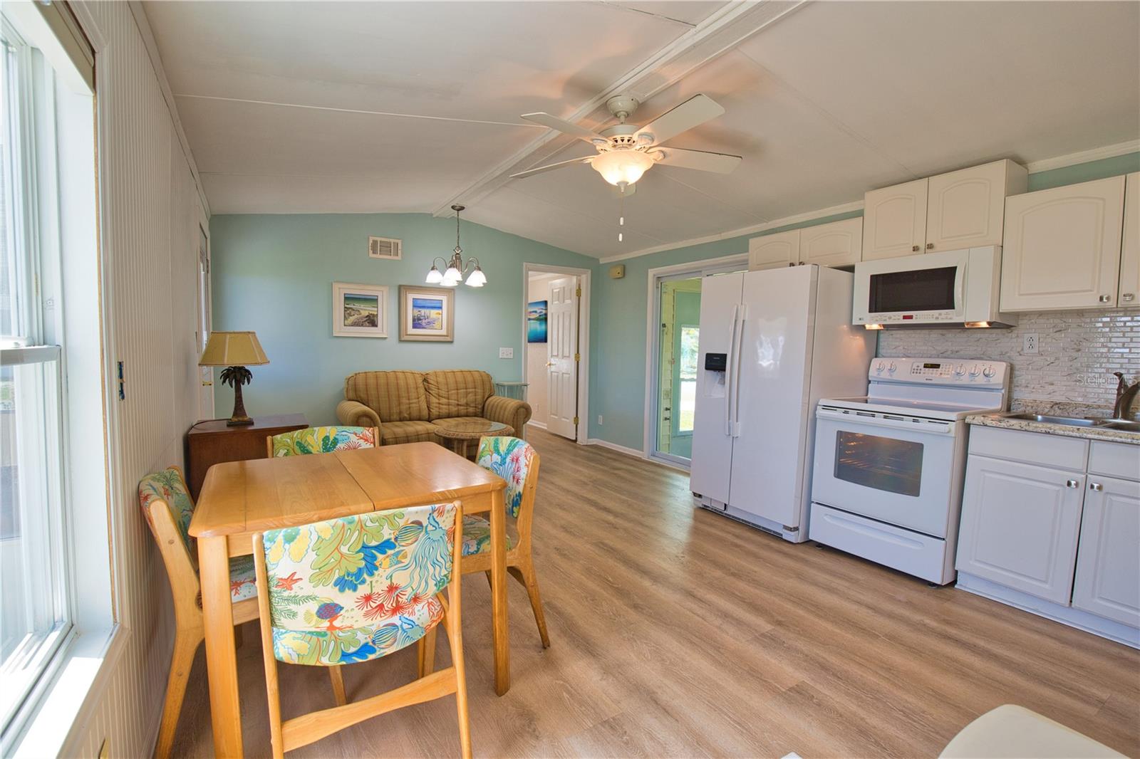 Image 17 of 53 For 7389 Petula Avenue