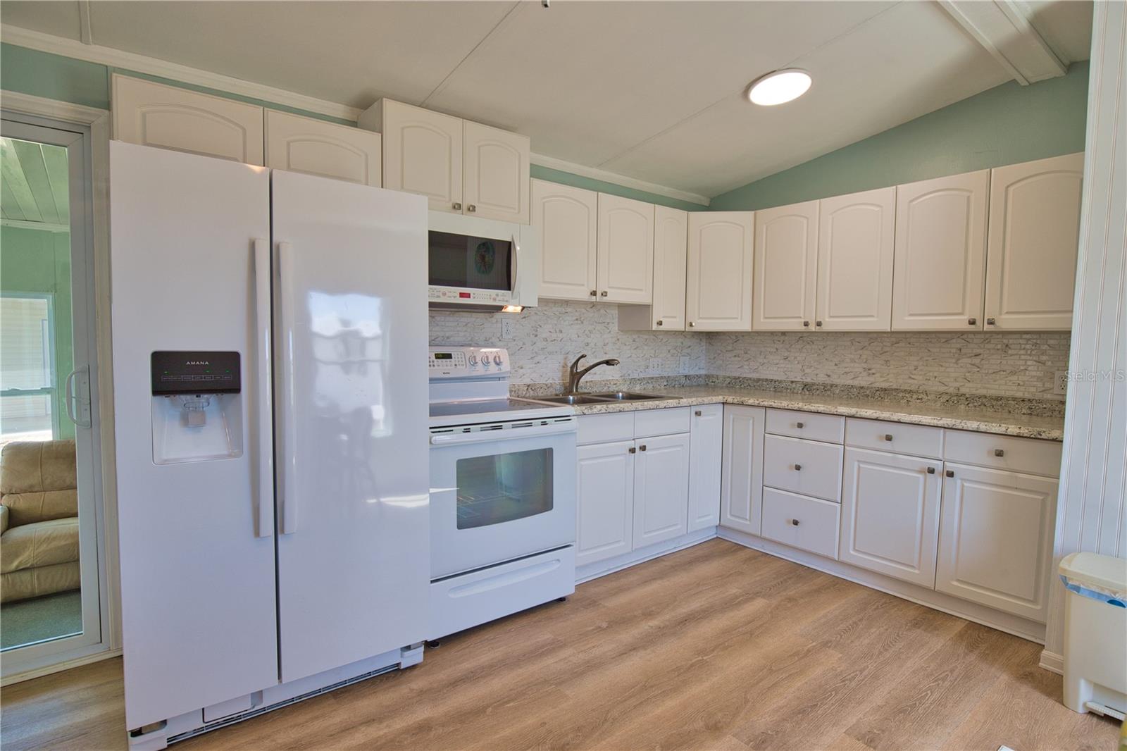 Image 19 of 53 For 7389 Petula Avenue