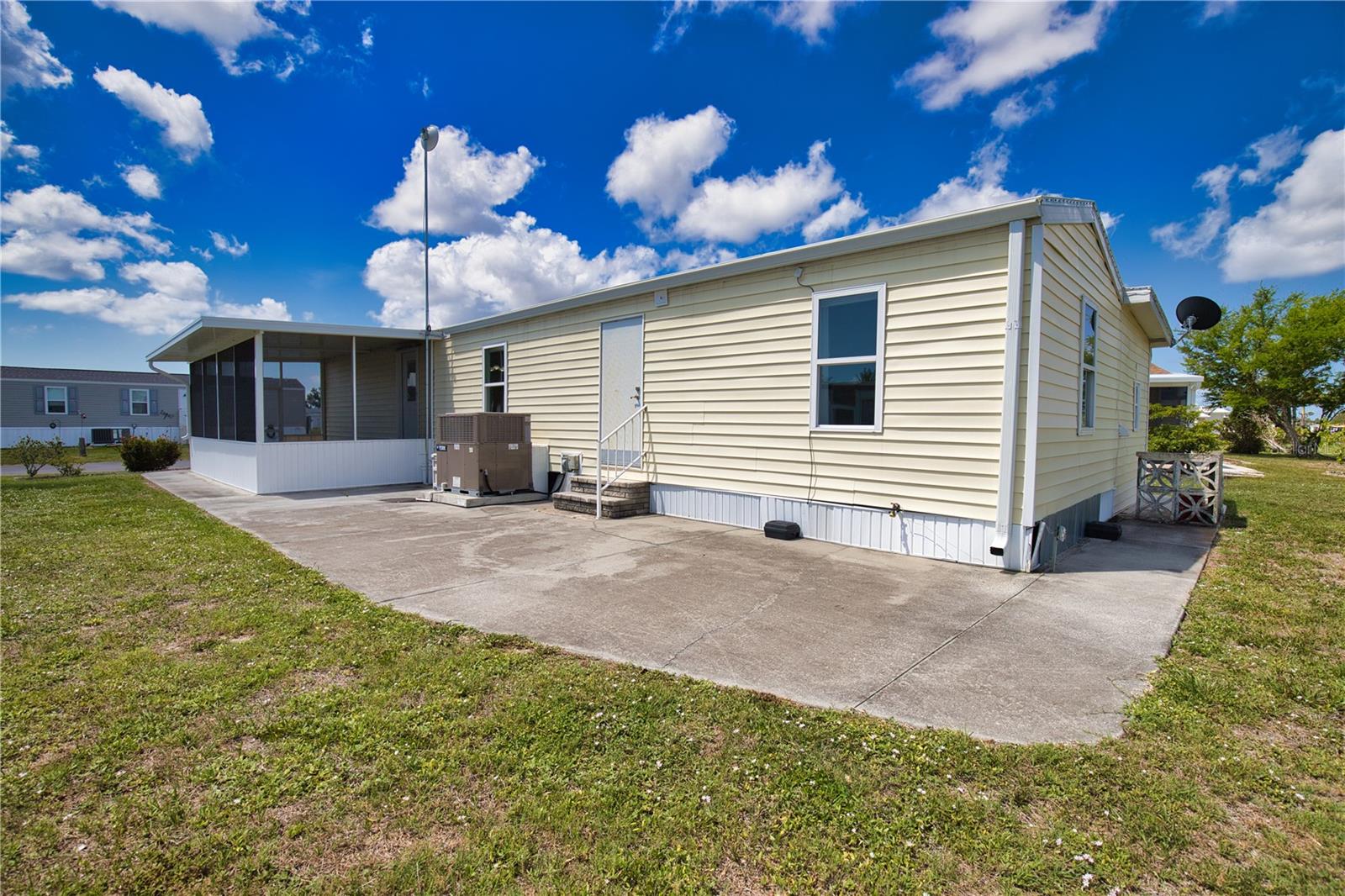 Image 35 of 53 For 7389 Petula Avenue