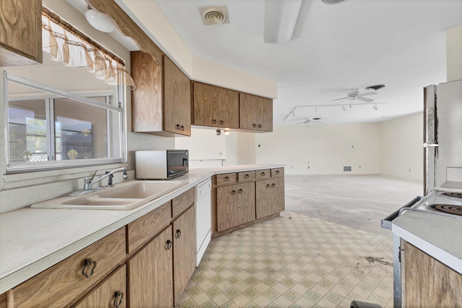 Image 10 of 29 For 103 Eddy Drive