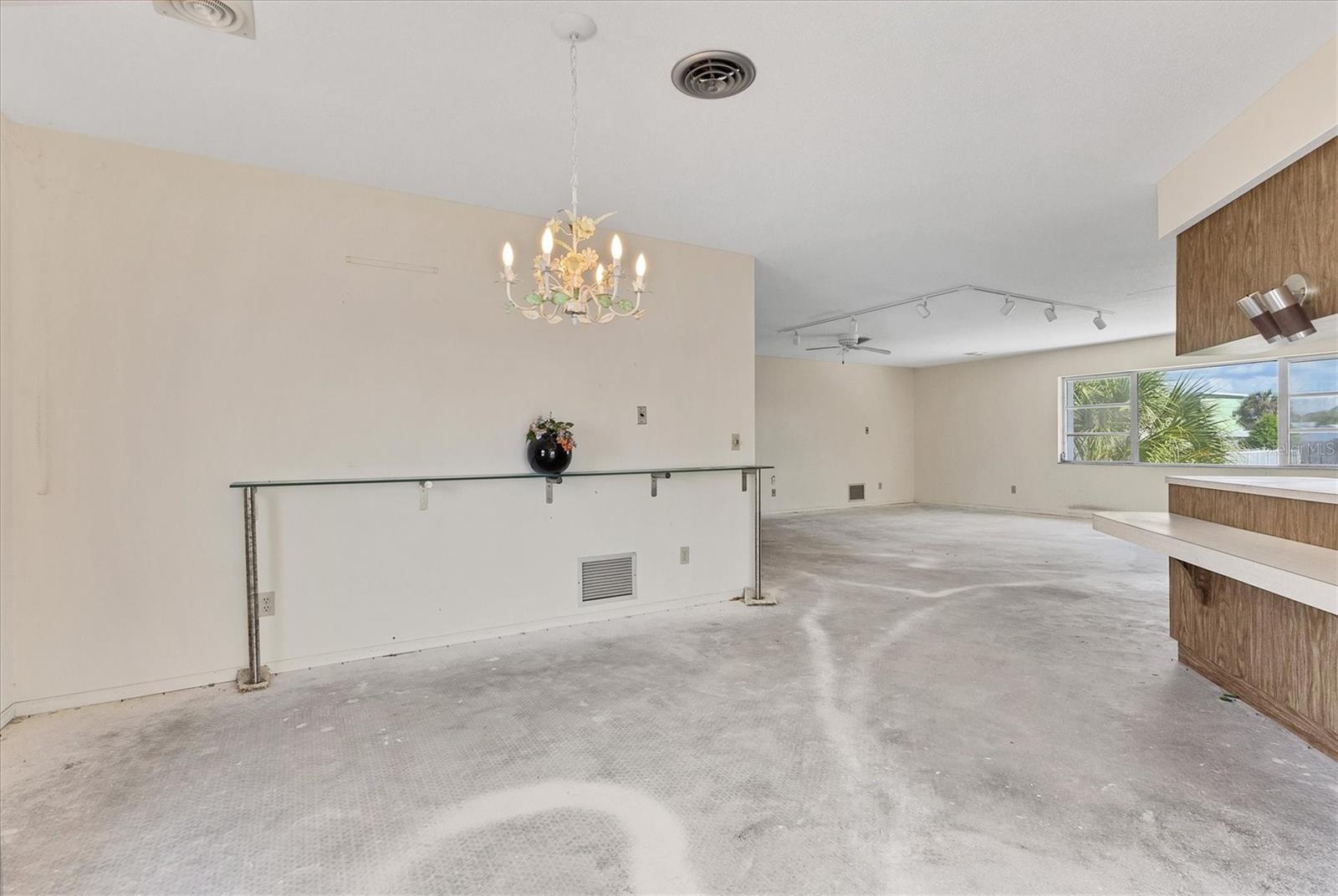 Image 12 of 29 For 103 Eddy Drive