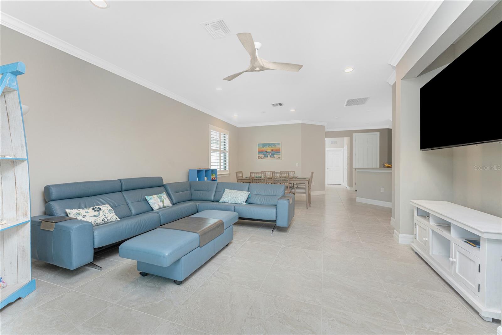 Image 11 of 81 For 13859 Vadini Street
