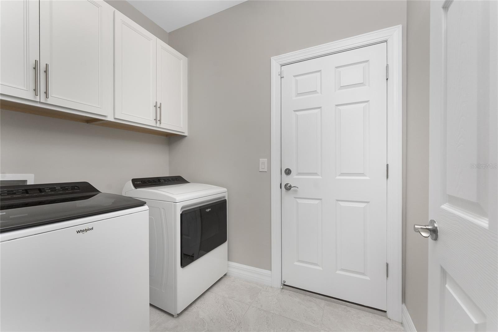 Image 18 of 81 For 13859 Vadini Street