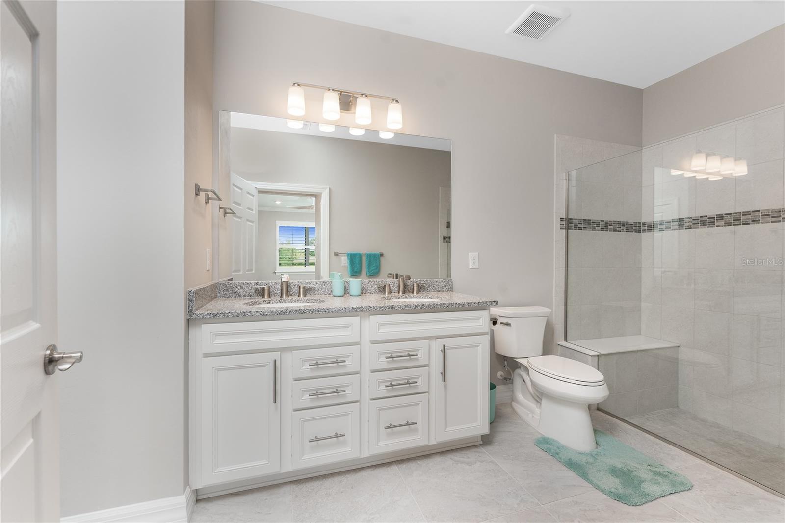 Image 28 of 81 For 13859 Vadini Street
