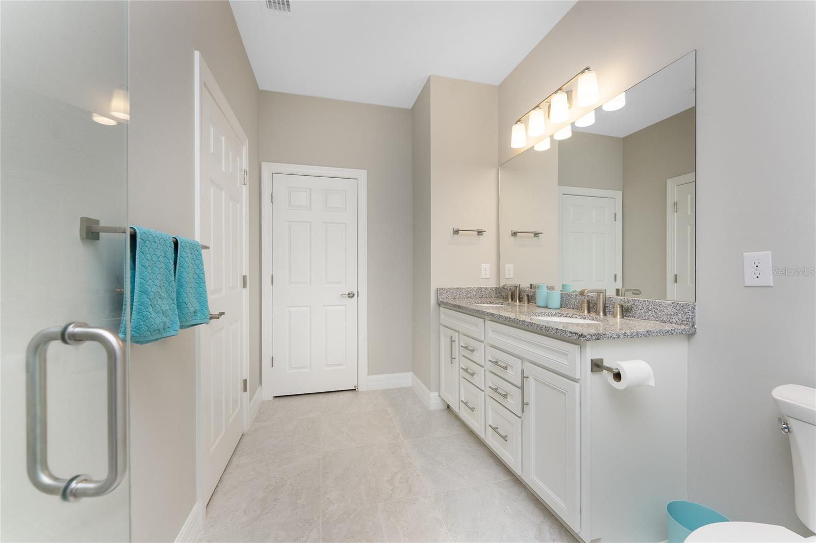 Image 30 of 81 For 13859 Vadini Street