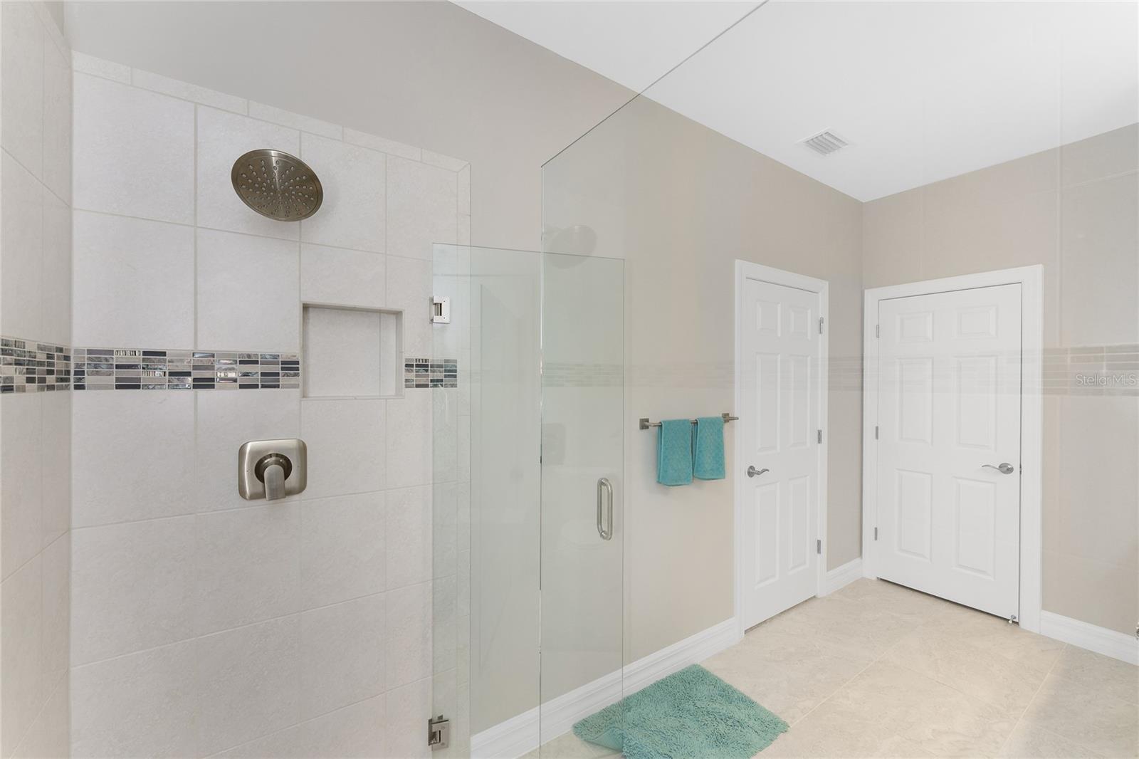 Image 31 of 81 For 13859 Vadini Street