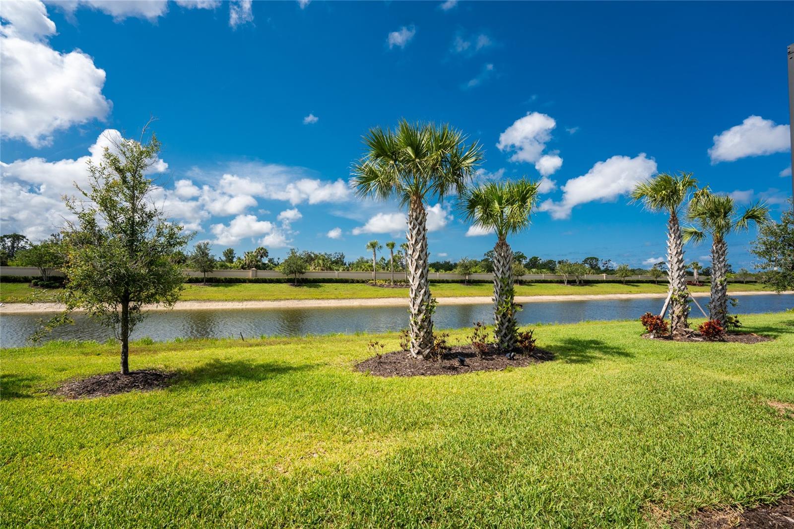 Image 37 of 81 For 13859 Vadini Street