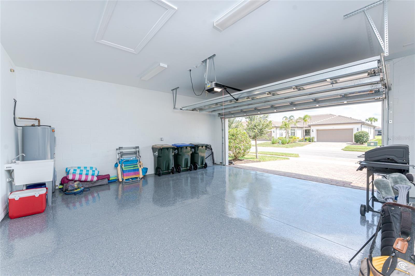 Image 45 of 81 For 13859 Vadini Street