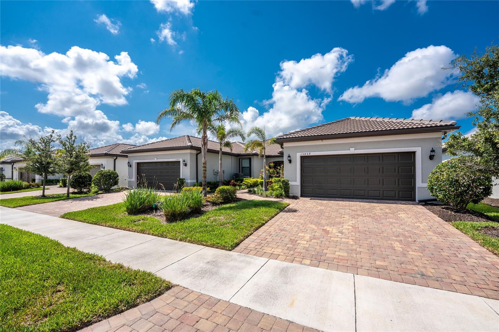 Image 47 of 81 For 13859 Vadini Street