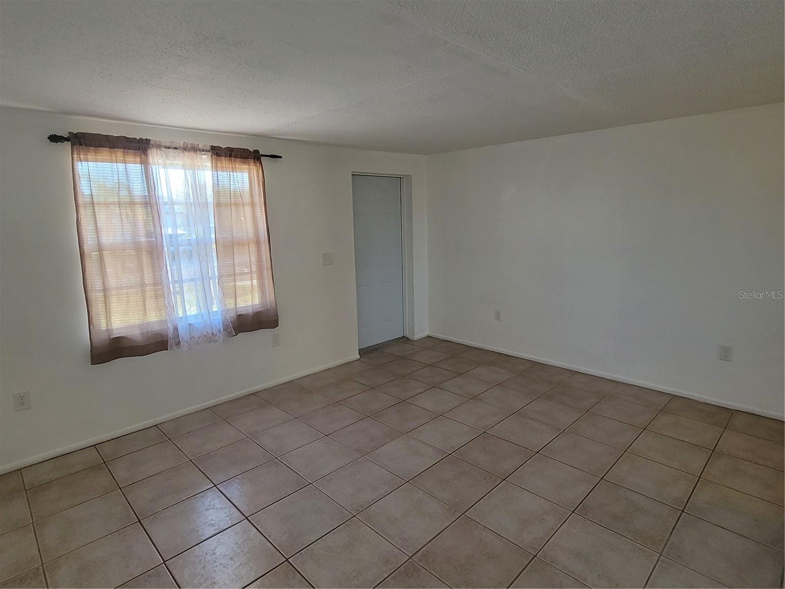 Image 5 of 18 For 12215 Van Loon Avenue B