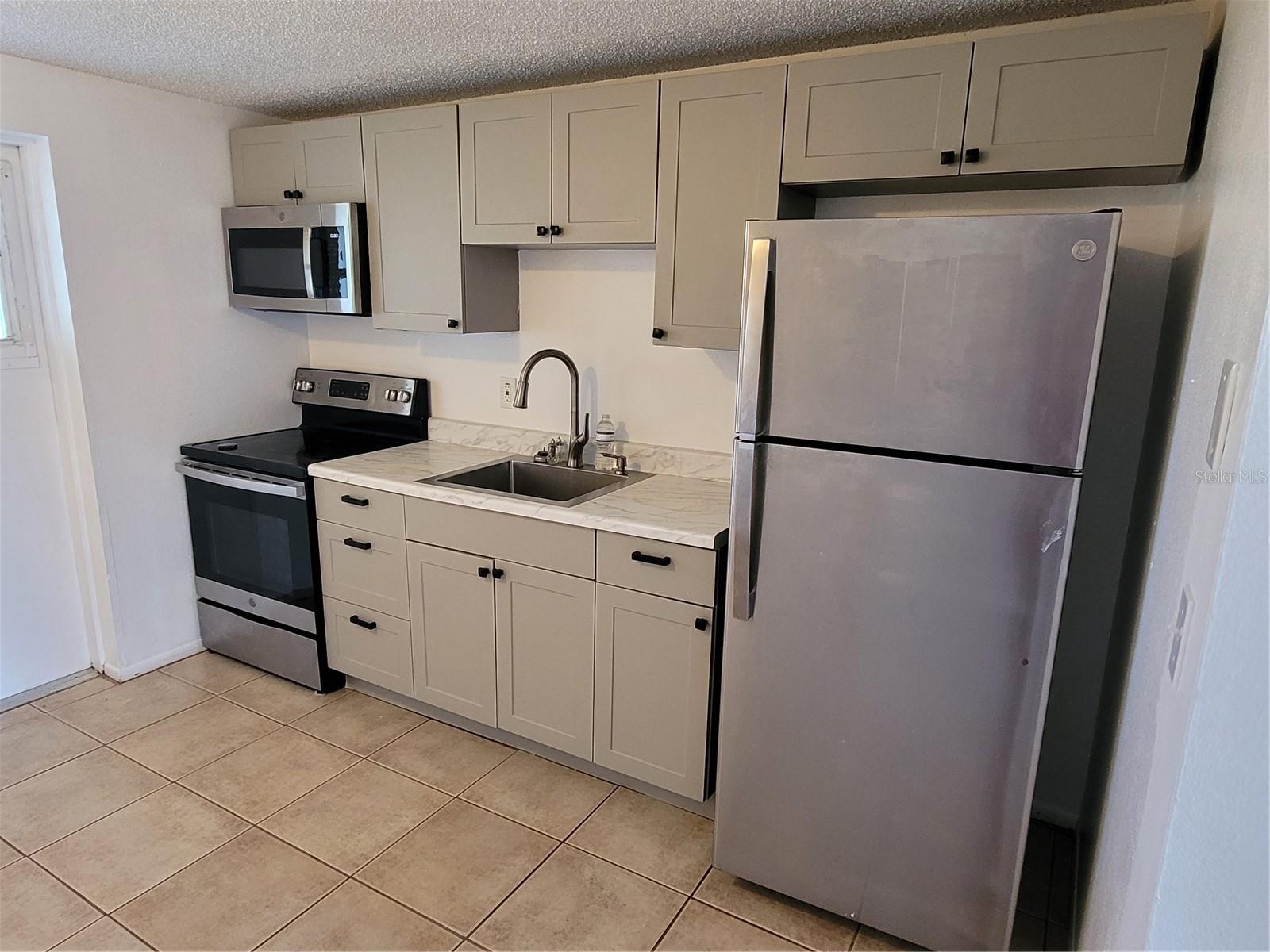 Image 6 of 18 For 12215 Van Loon Avenue B