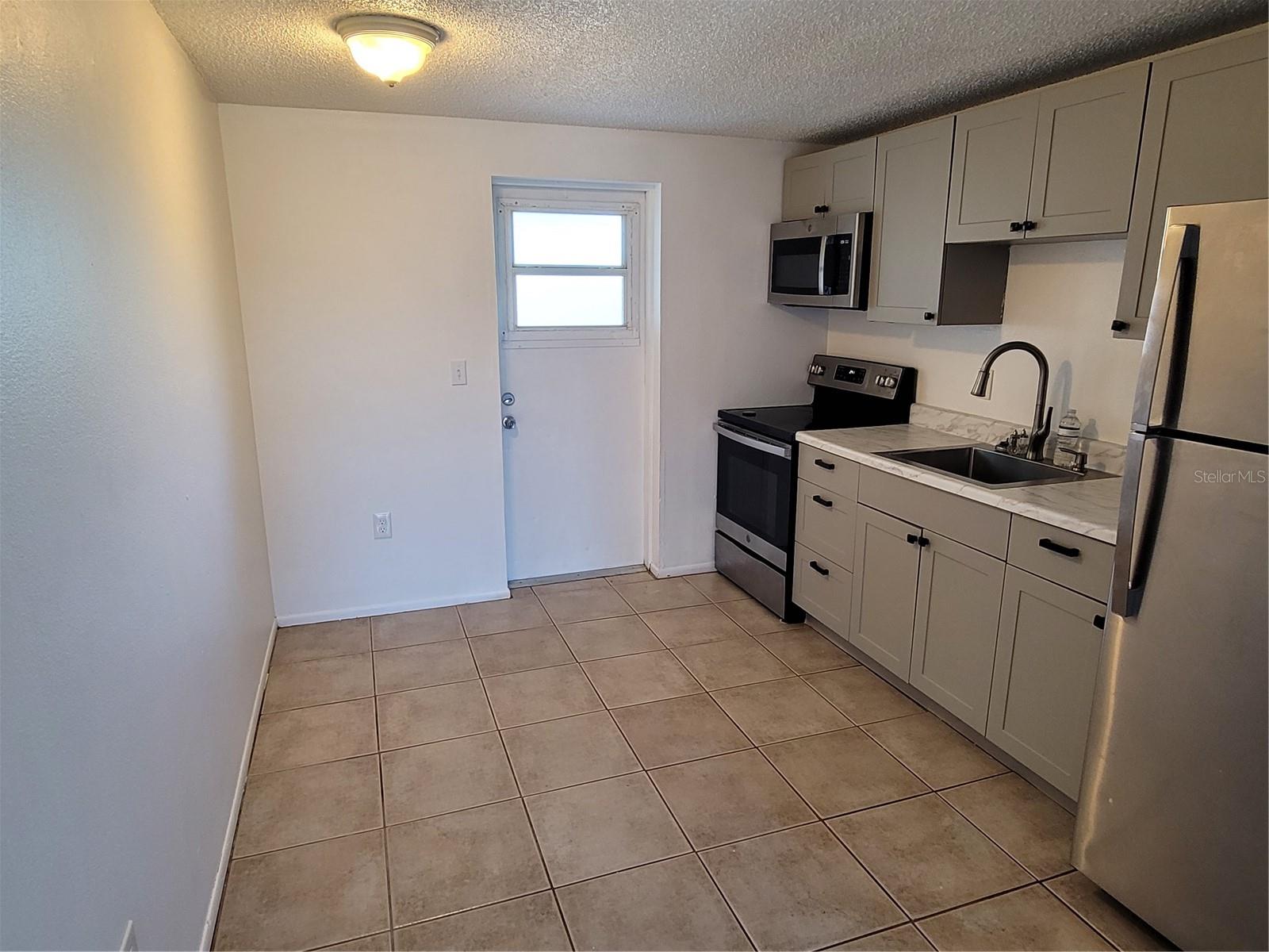 Image 7 of 18 For 12215 Van Loon Avenue B